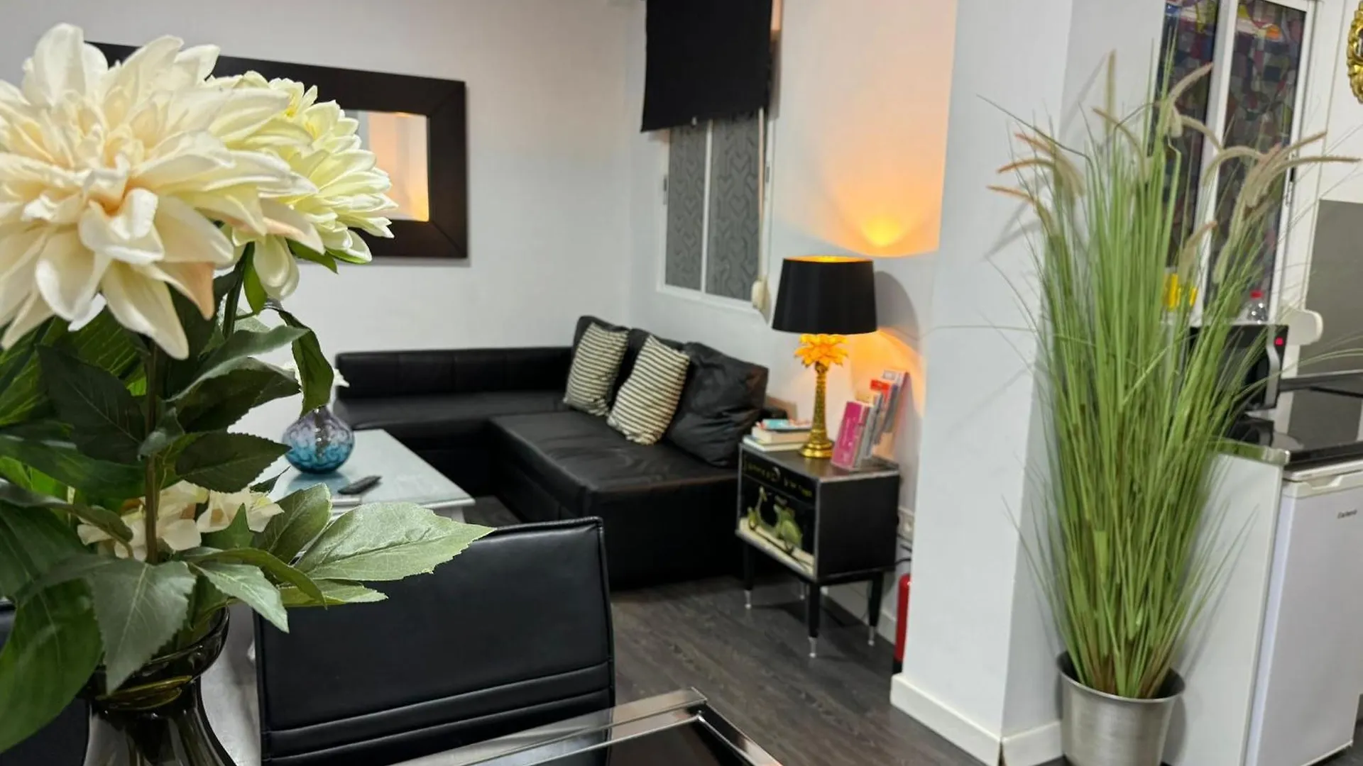 A 20 Pasos Del Museo Picasso Apartment Malaga 0*,  Spain